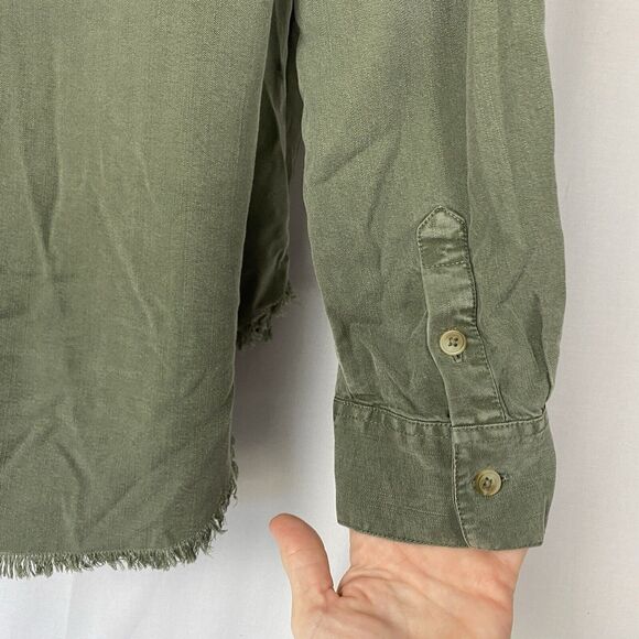 Foxcroft Top Womens 14 Green Tencel Lyocell Chambray Button Up Fringe Hem Grunge - Picture 6 of 12
